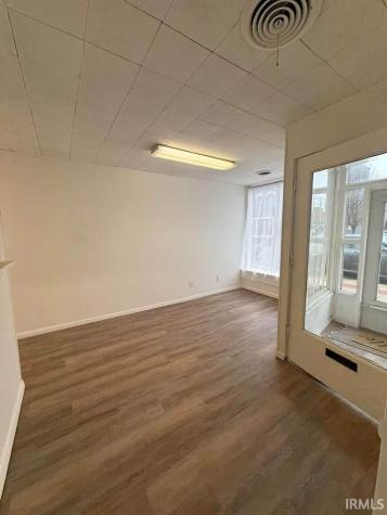 35 W Market Street Huntington IN 46750