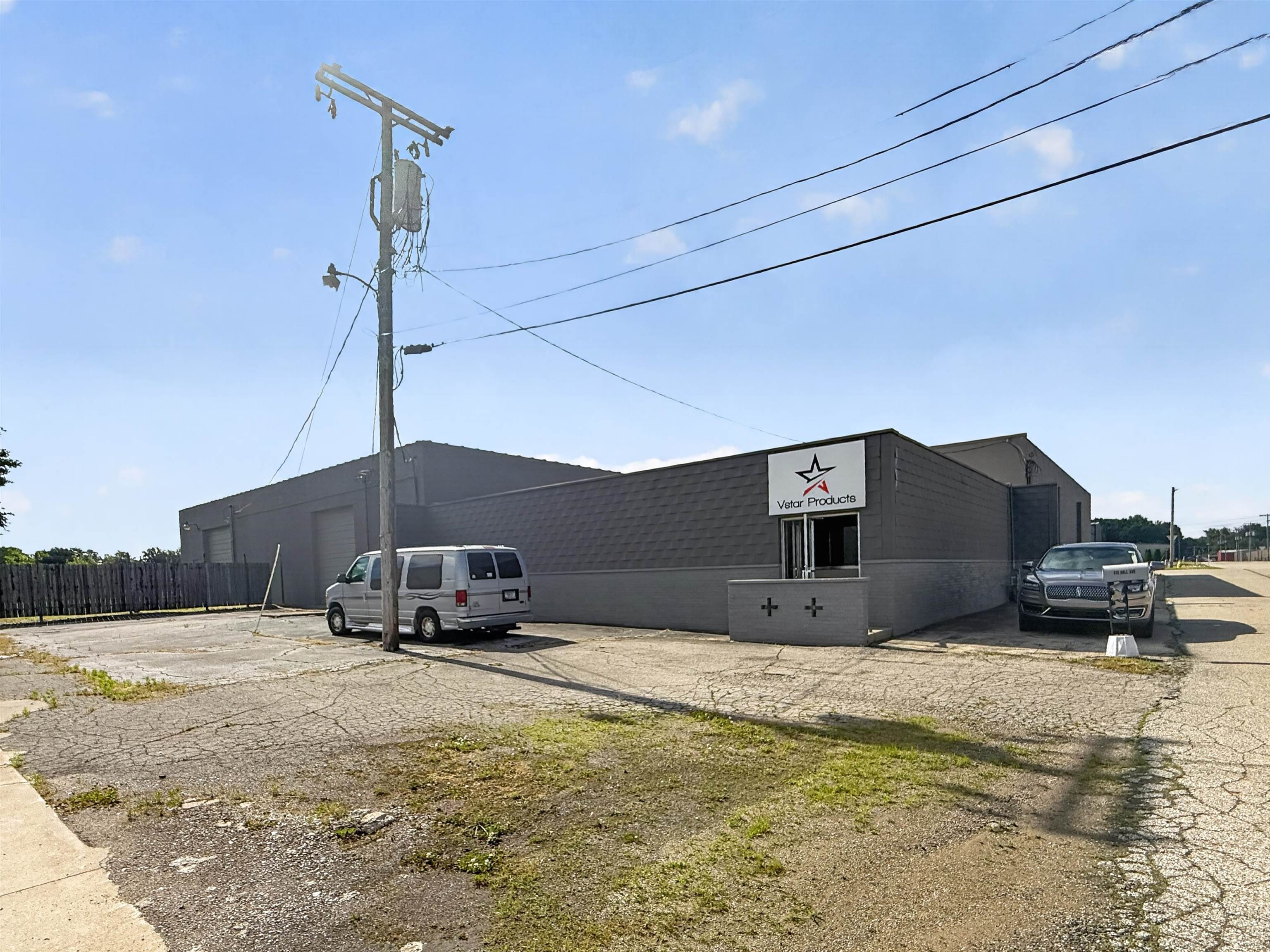 818 Hall Drive Elkhart IN 46516