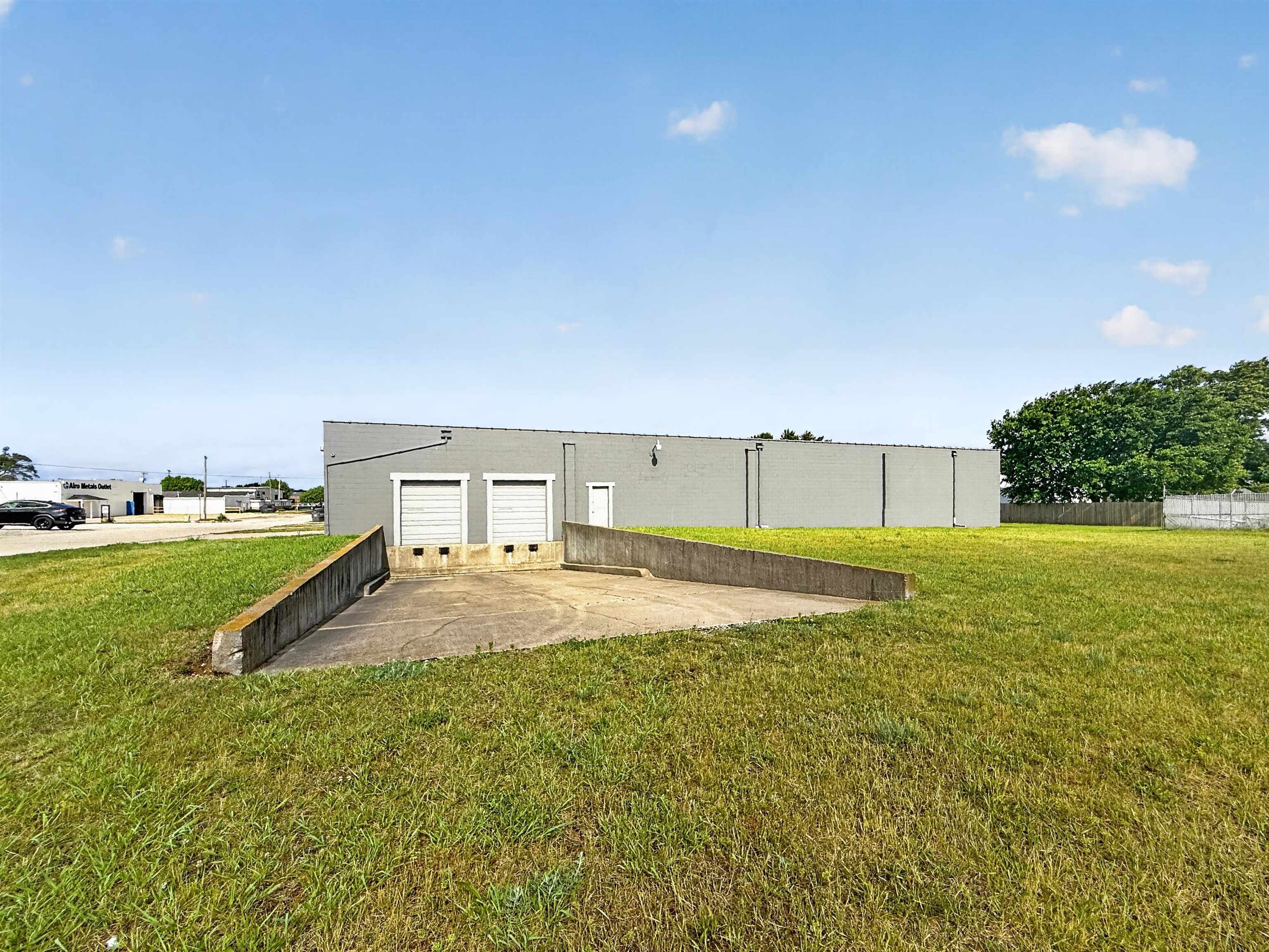 818 Hall Drive Elkhart IN 46516