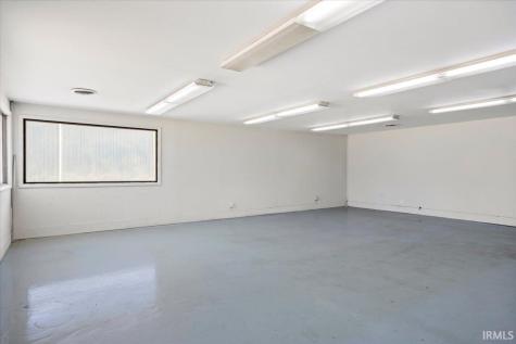 1303 W Chestnut Street Union City IN 47390