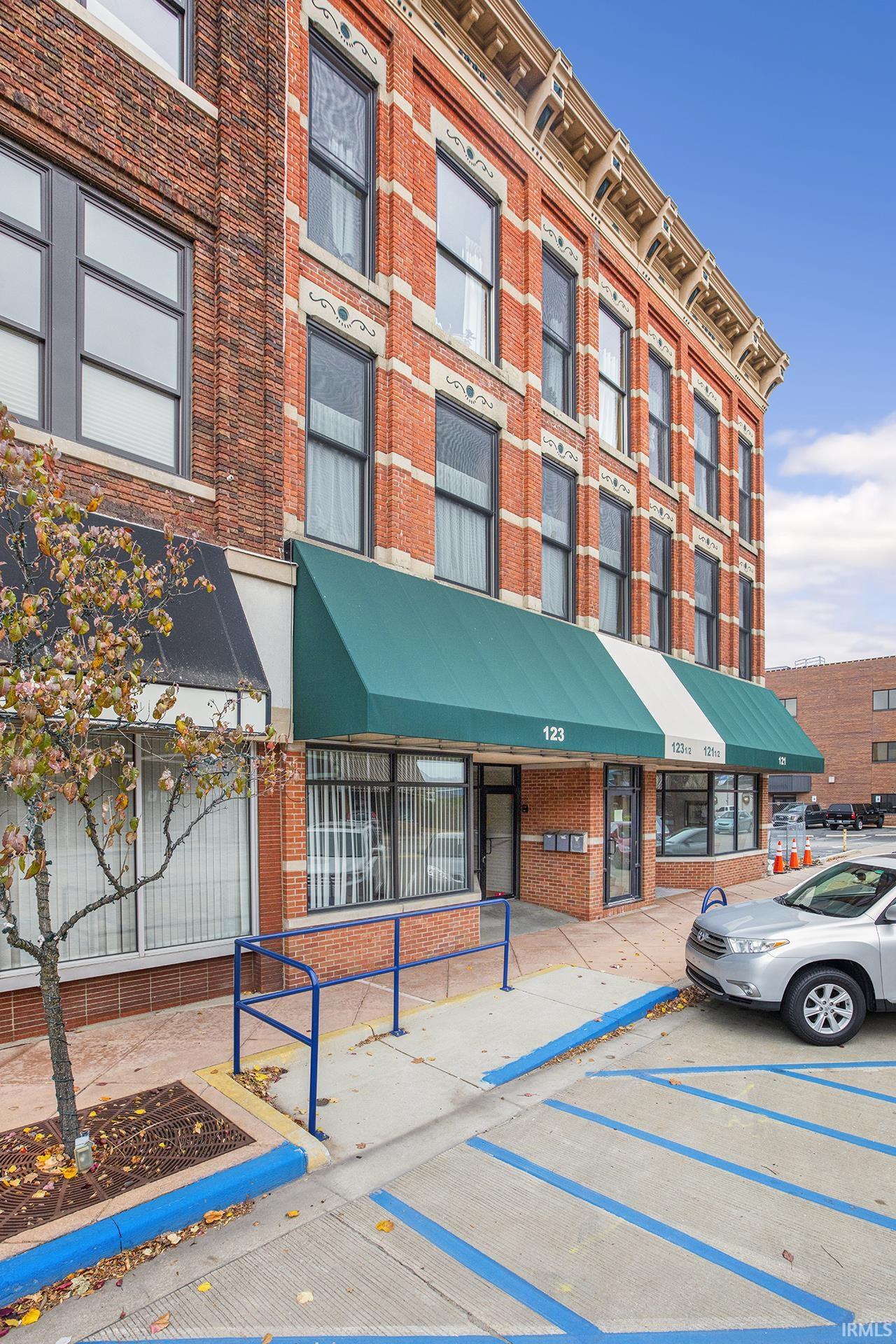 121 S Main Street Elkhart IN 46516