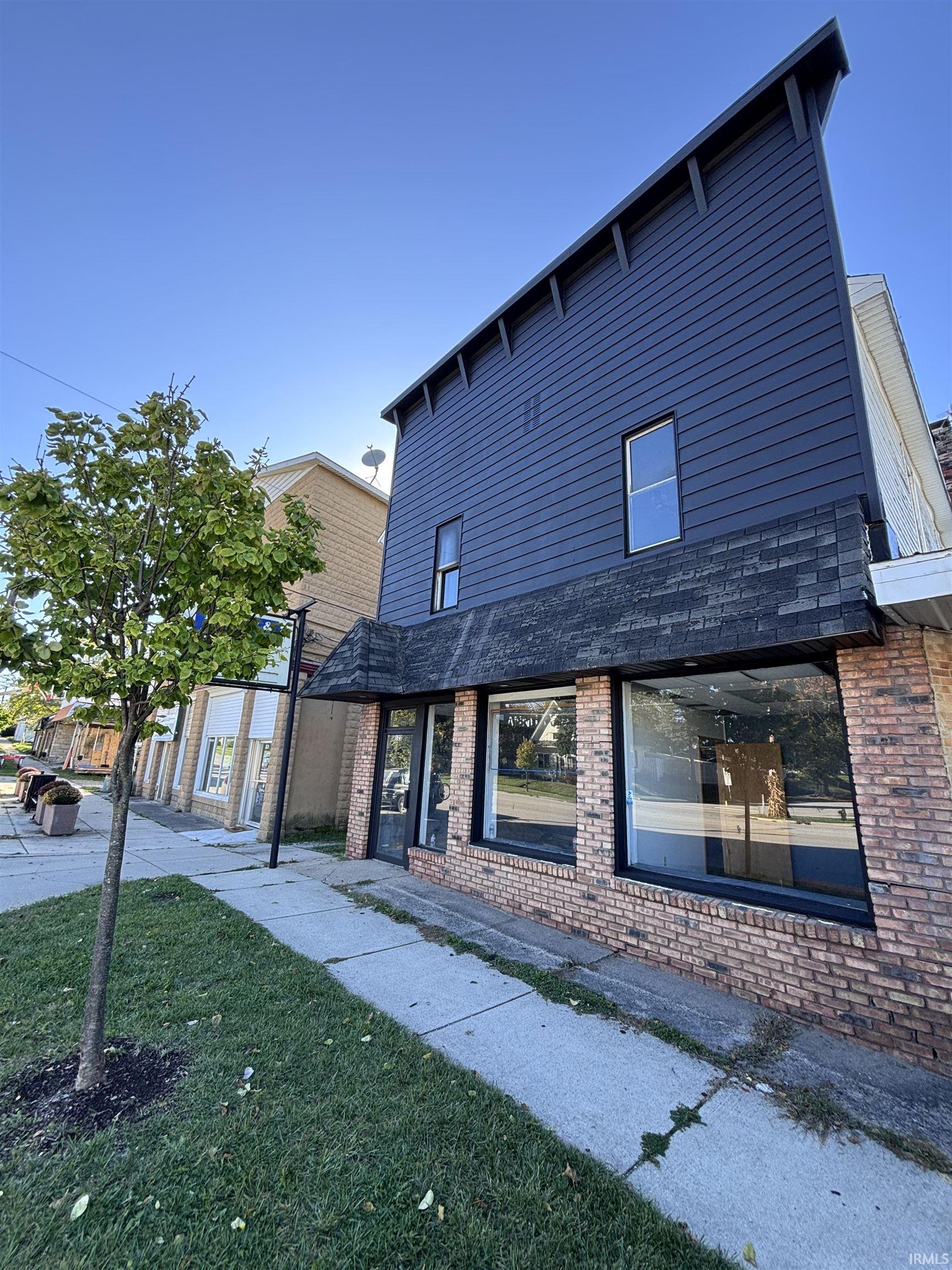 123 S Michigan Street Lakeville IN 46536
