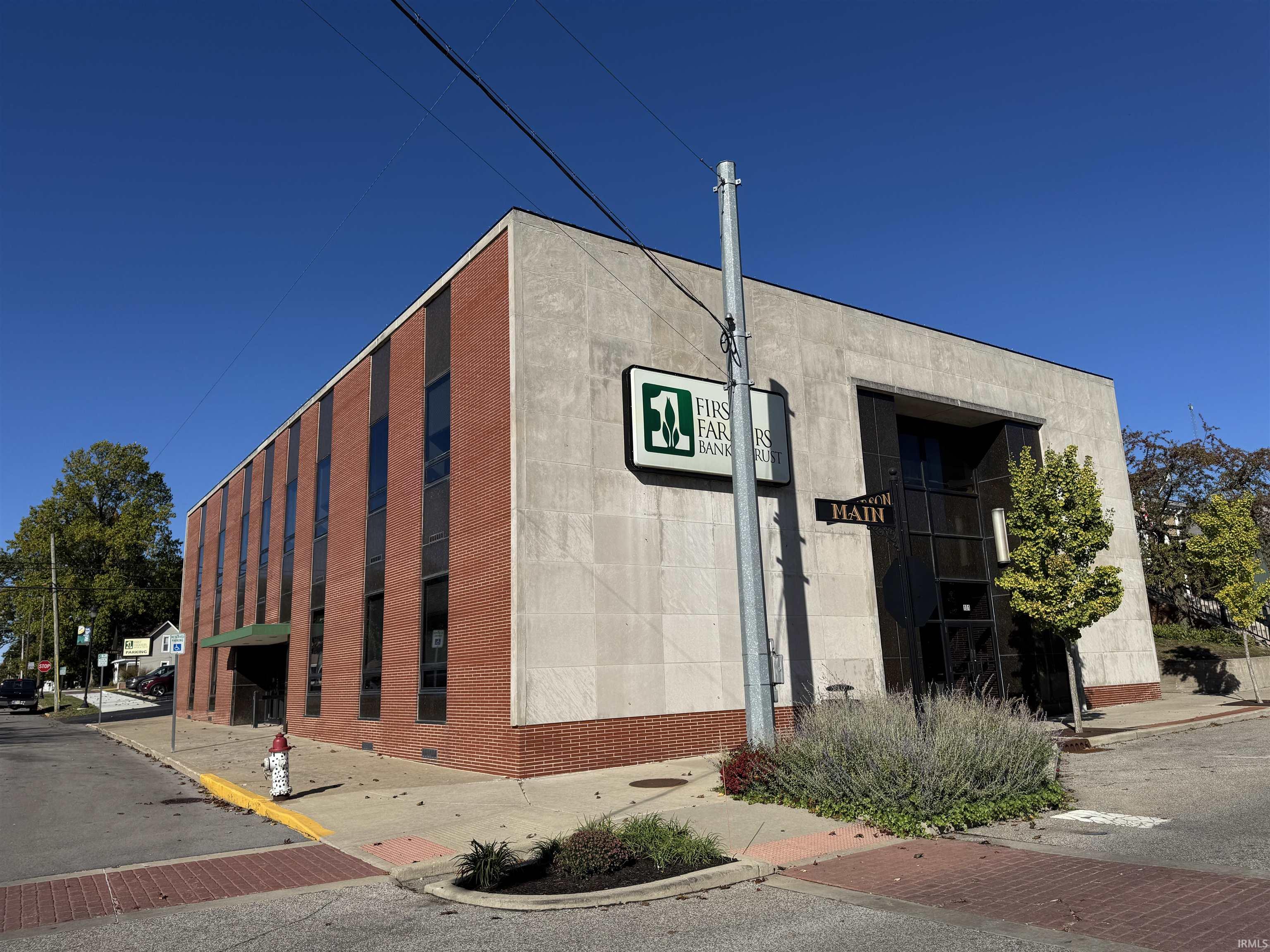 101 S Main Street Culver IN 46511