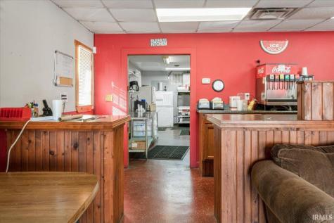 9757 S Us Highway 35 Losantville IN 47354