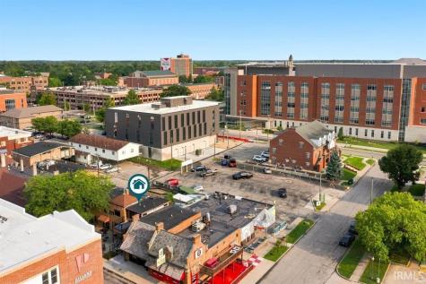 1606 1/2 W University Avenue Muncie IN 47304