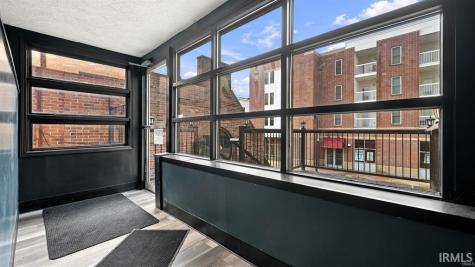 1606 1/2 W University Avenue Muncie IN 47304