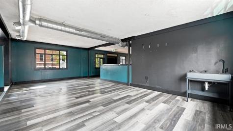 1606 1/2 W University Avenue Muncie IN 47304