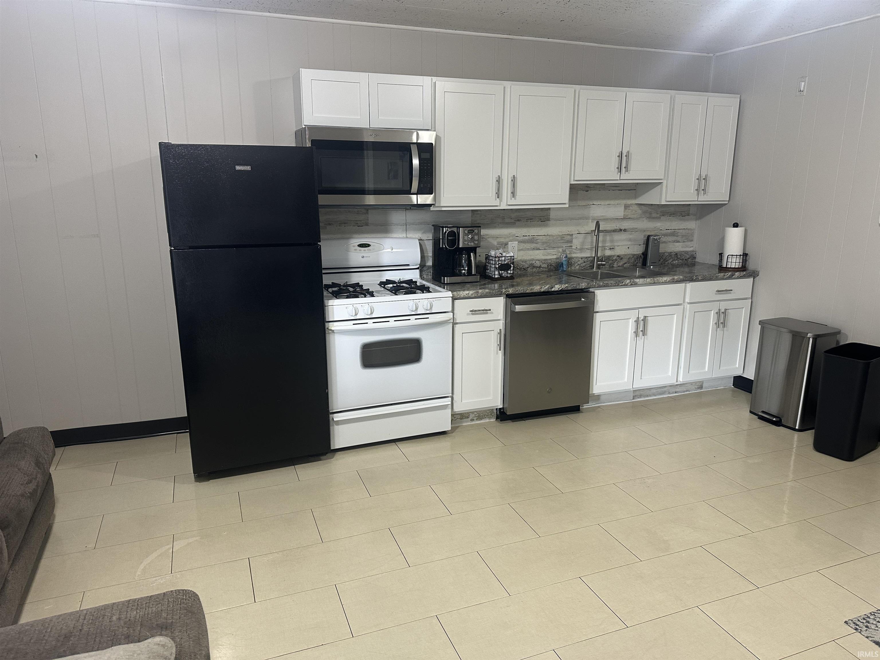 1200 W 6th Street Mishawaka IN 46544