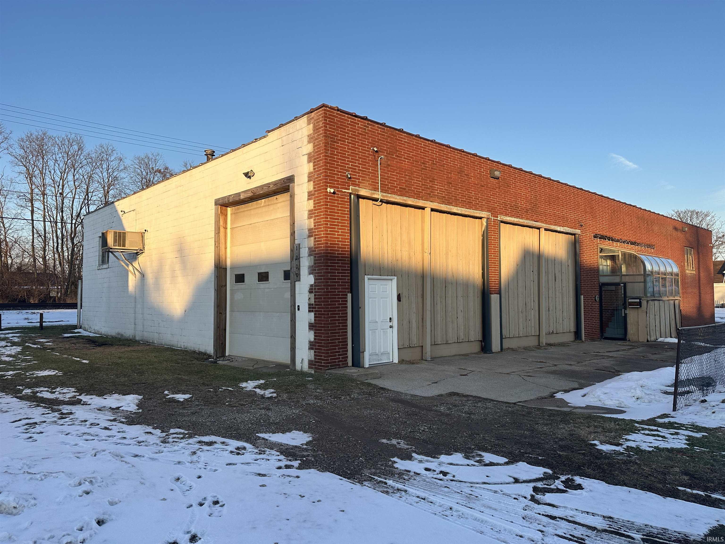 1200 W 6th Street Mishawaka IN 46544