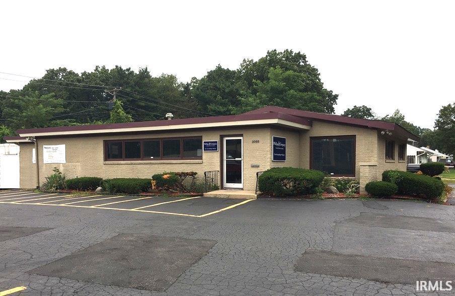 2955 Mckinley Avenue South Bend IN 46615