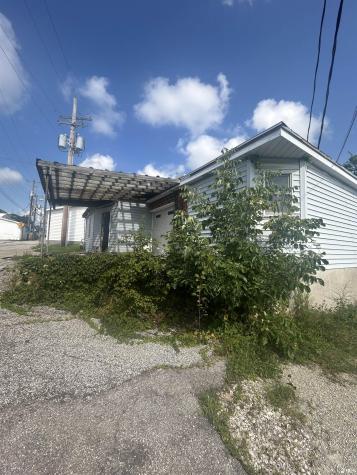 1006 13th Street Bedford IN 47421