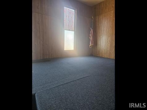 148 E Howard Street Parker City IN 47368