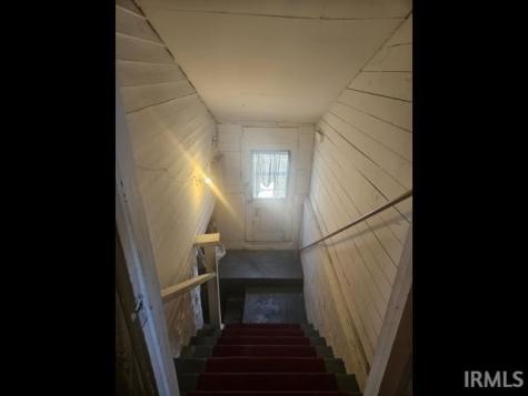 148 E Howard Street Parker City IN 47368