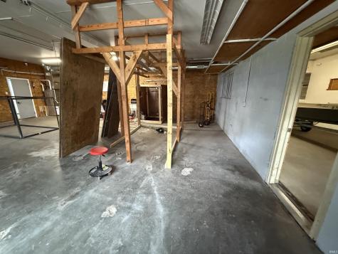 907 N Vincennes Avenue Petersburg IN 47567