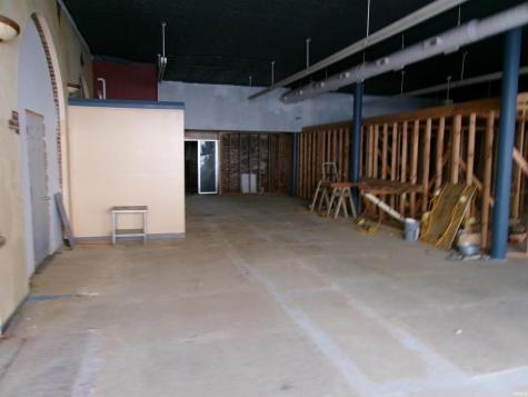 19 S Washington Street Bloomfield IN 47424