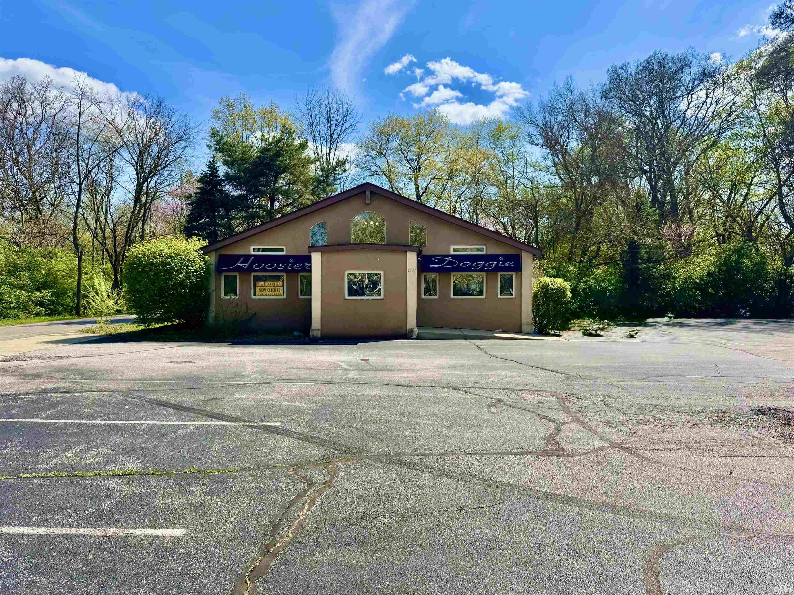 1227 E Bristol Street Elkhart IN 46514