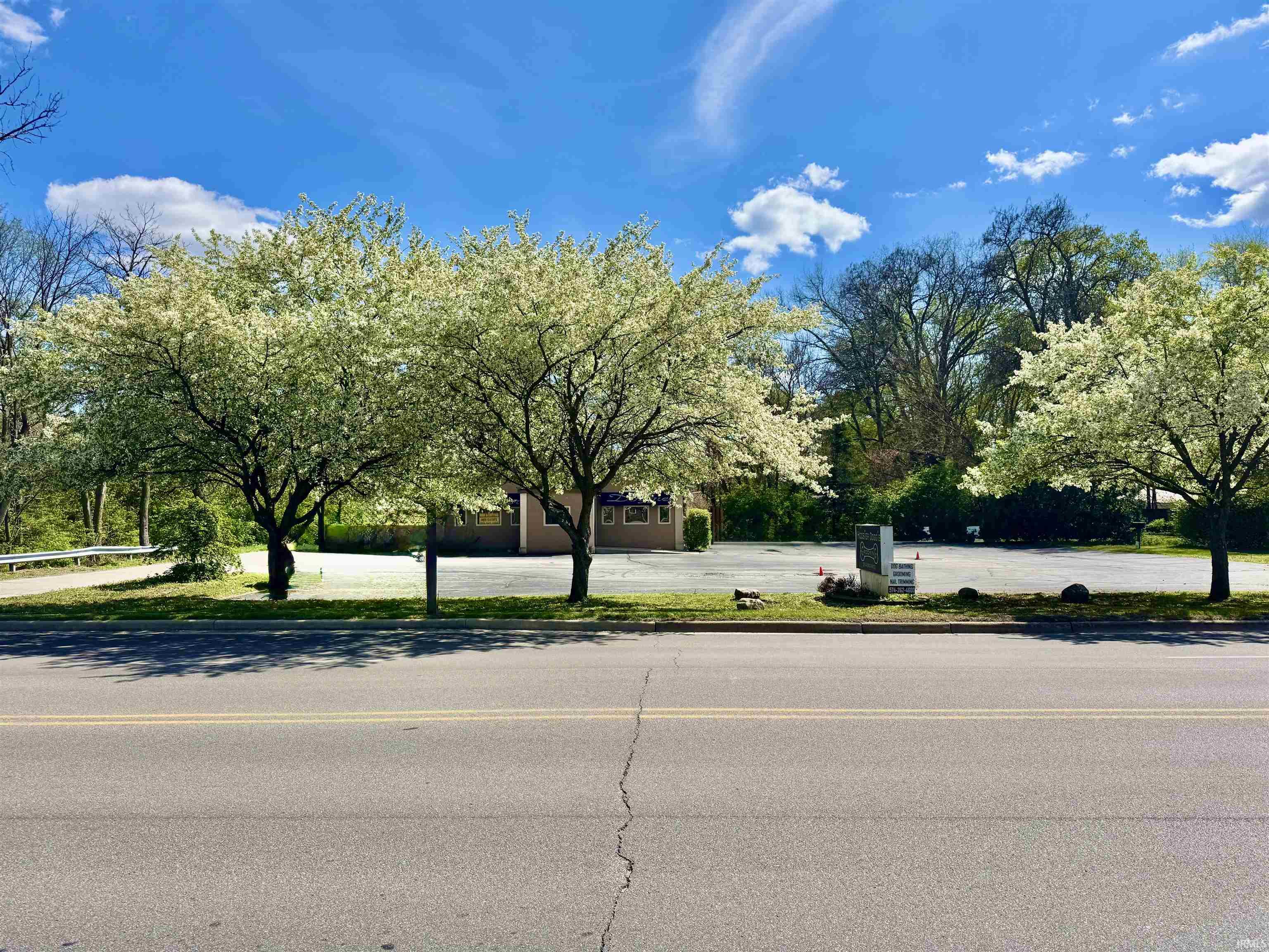 1227 E Bristol Street Elkhart IN 46514