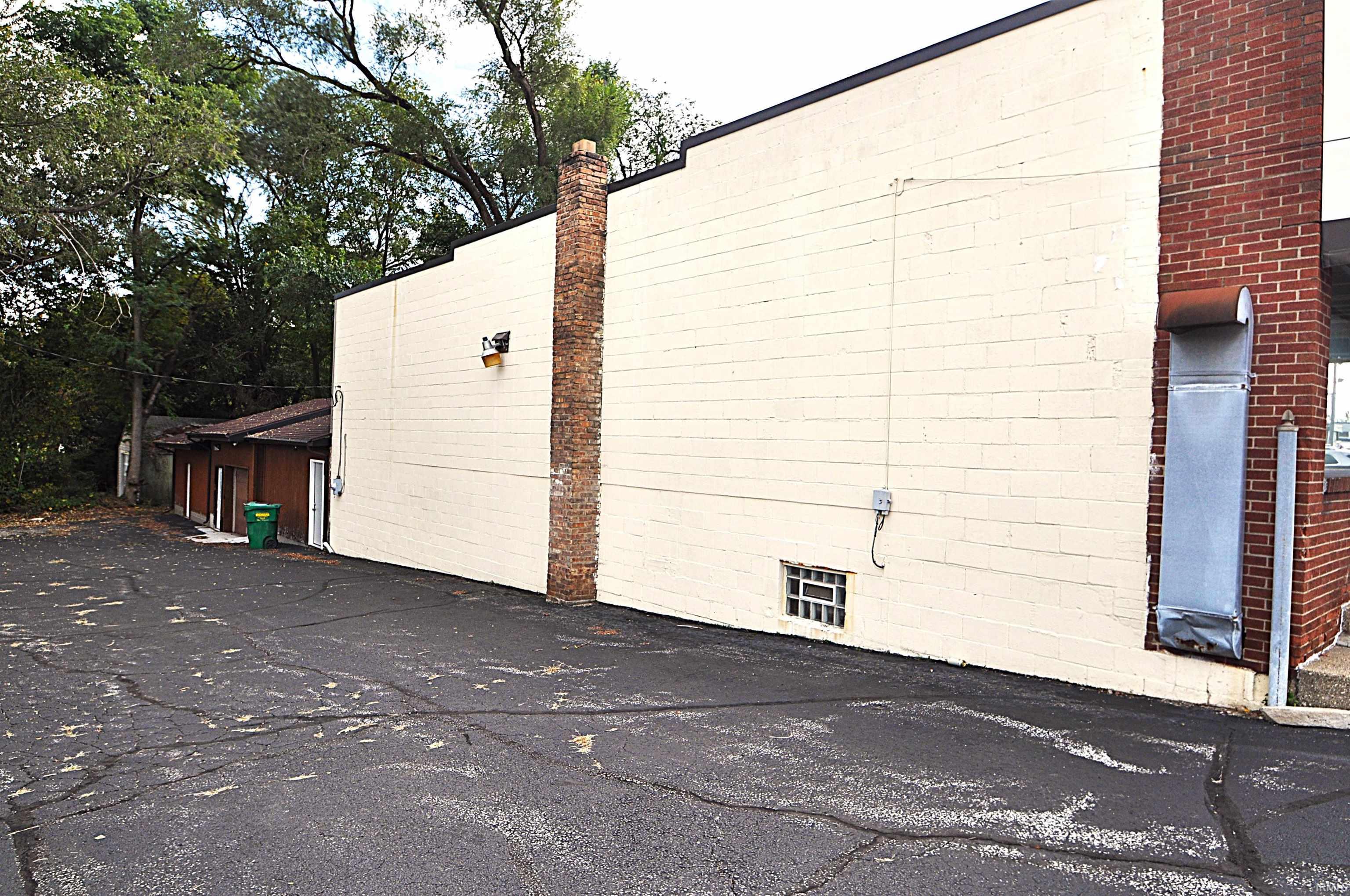314 N Dixie Way South Bend IN 46637