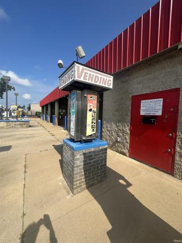 611 16th Street Bedford IN 47421