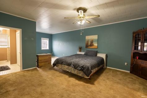 109 N Main Street Monticello IN 47960