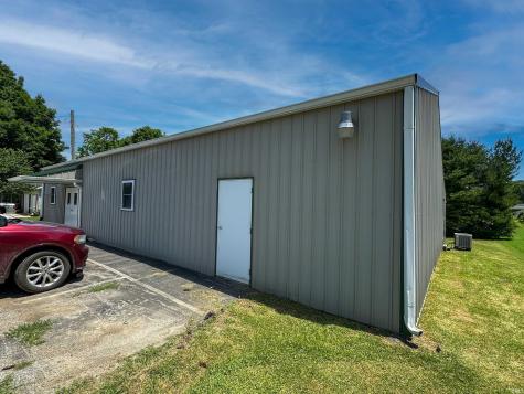 107 Cr 70 E Bloomfield IN 47424