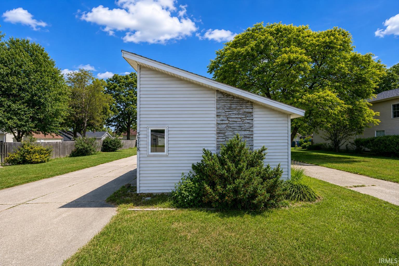 3718 Lincolnway East Mishawaka IN 46544