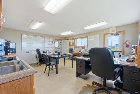 135 E Brown Drive Avilla IN 46710