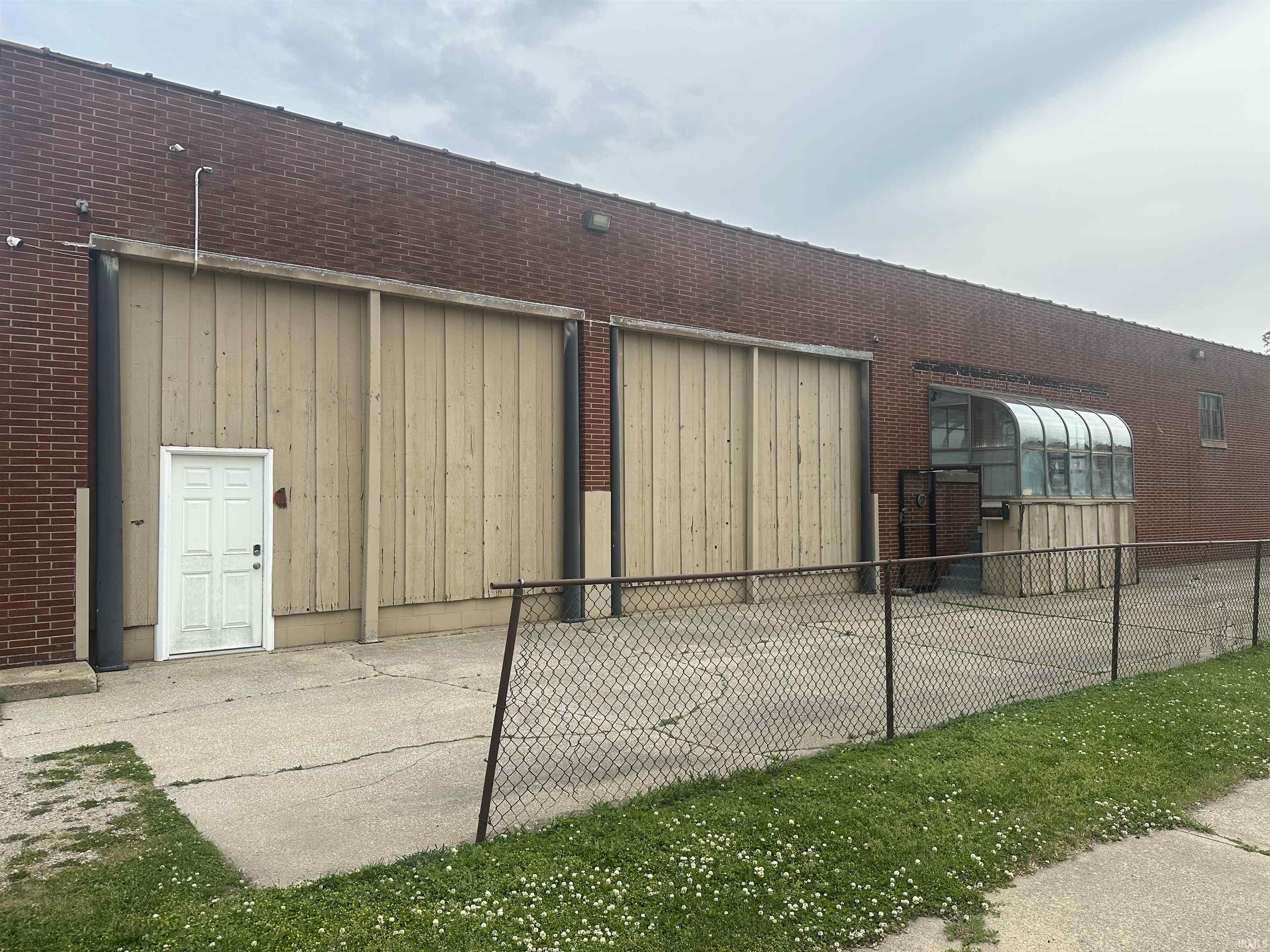 1200 W 6th Street Mishawaka IN 46544