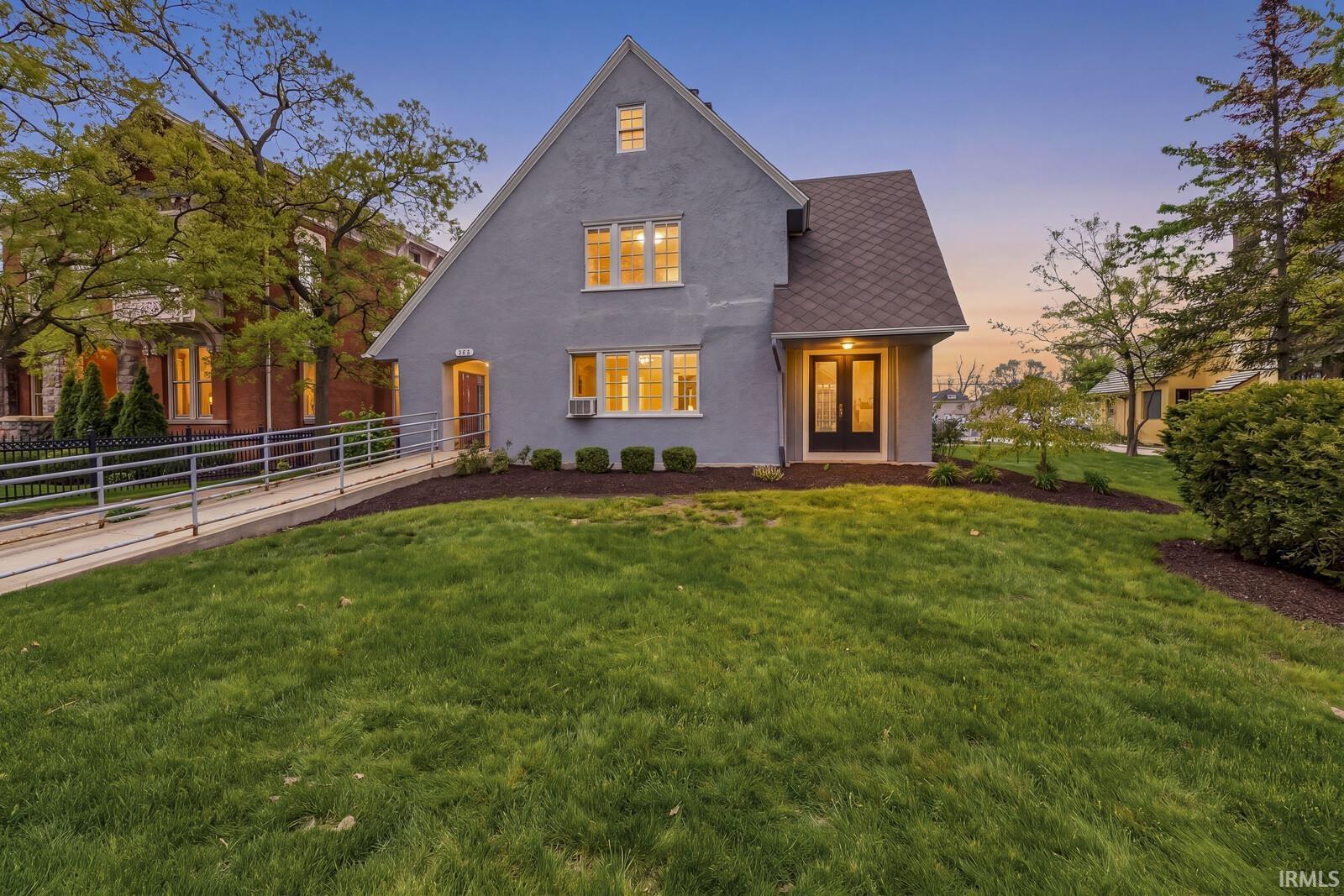 527 W Colfax Avenue South Bend IN 46601
