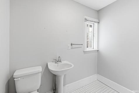 527 W Colfax Avenue South Bend IN 46601