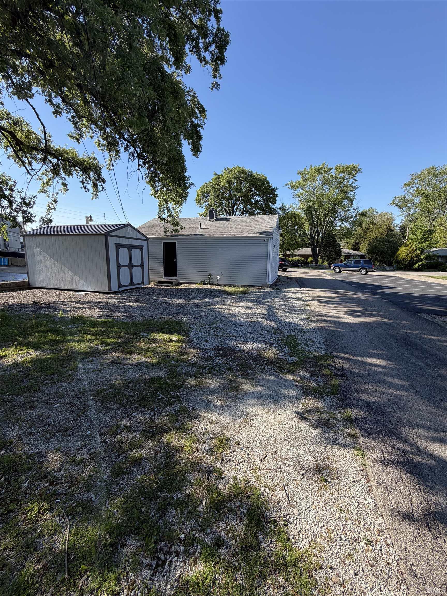 2207 Fowler Street Anderson IN 46012