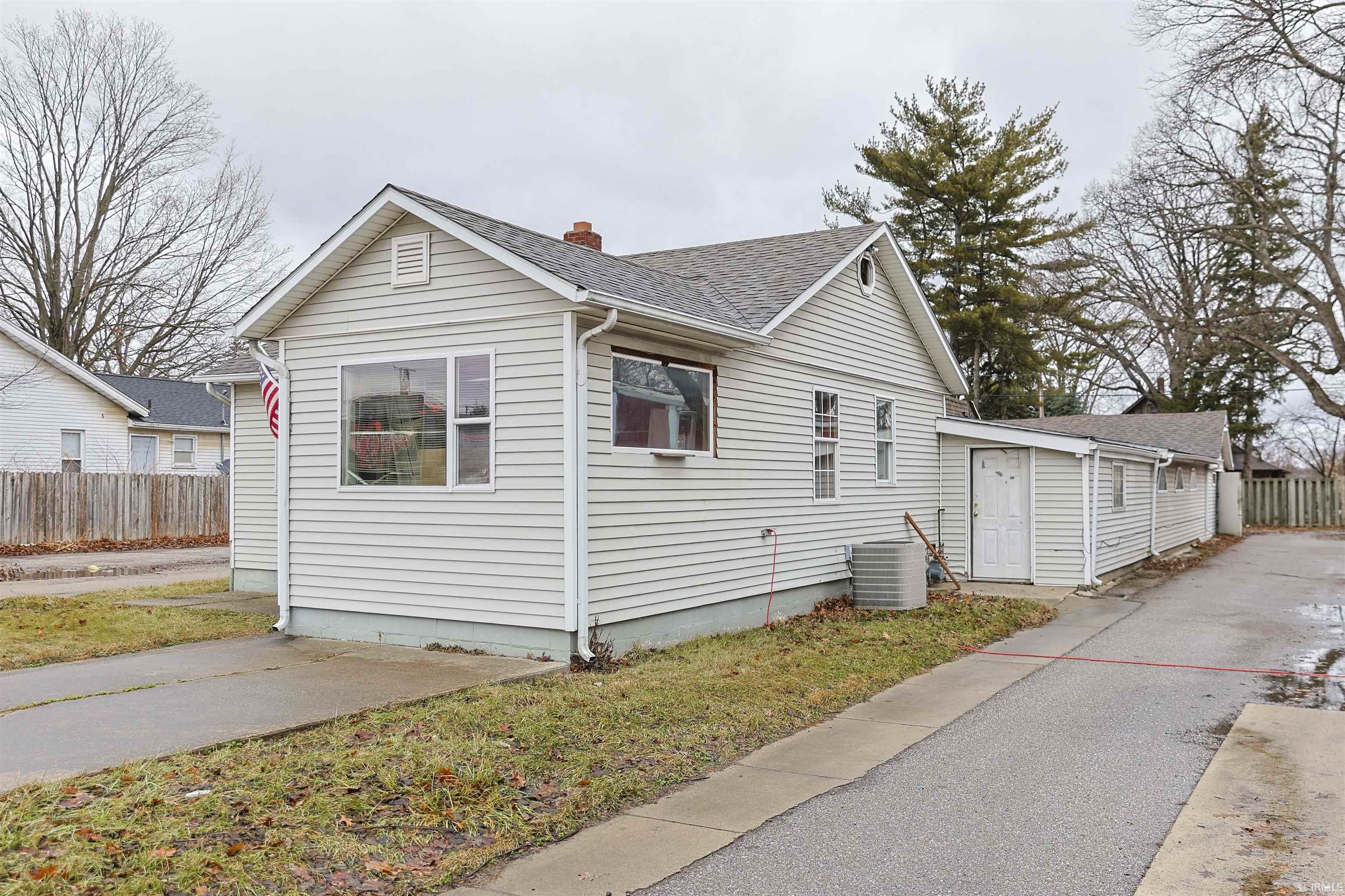 2302 Lincolnway West Mishawaka IN 46544