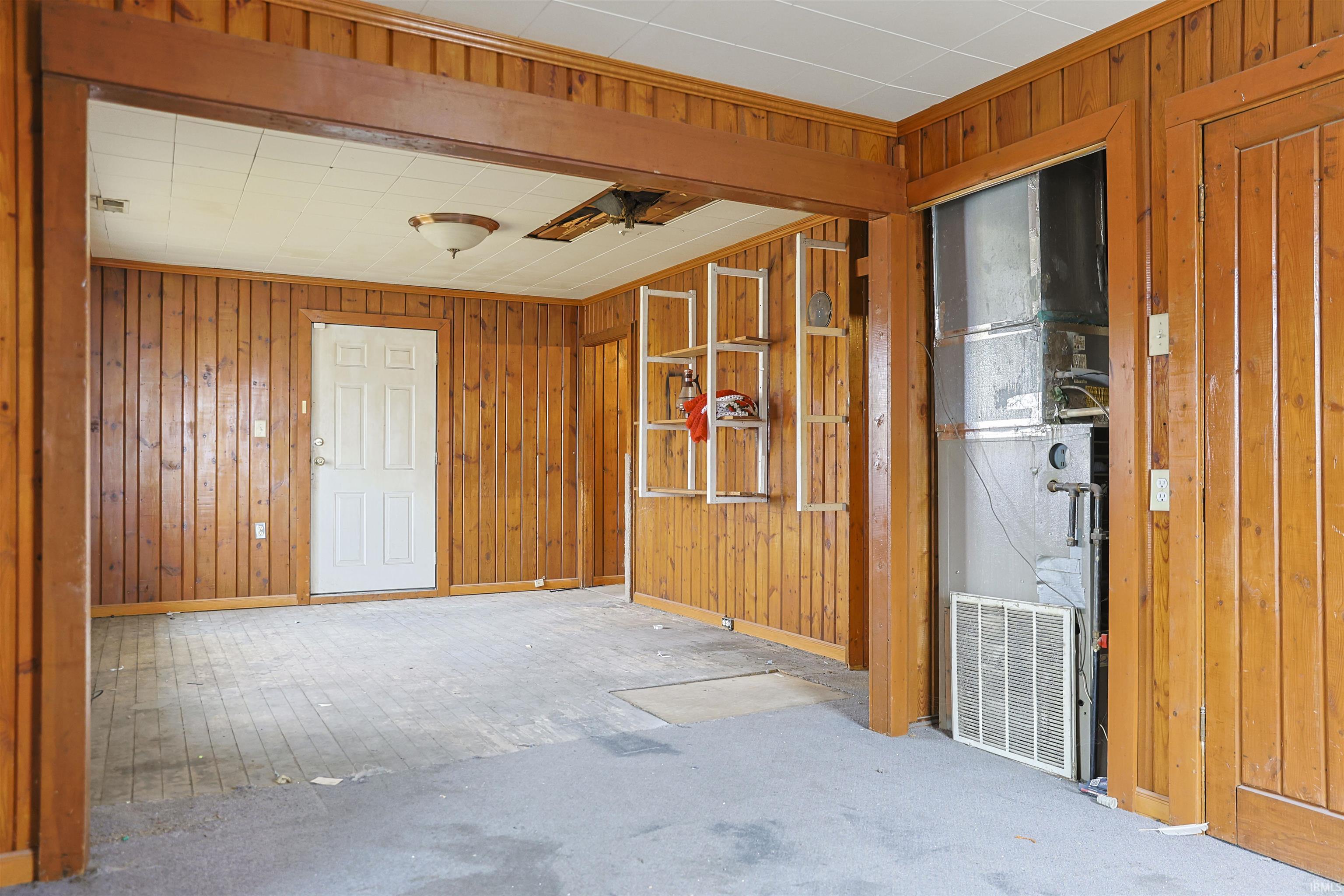 2302 Lincolnway West Mishawaka IN 46544