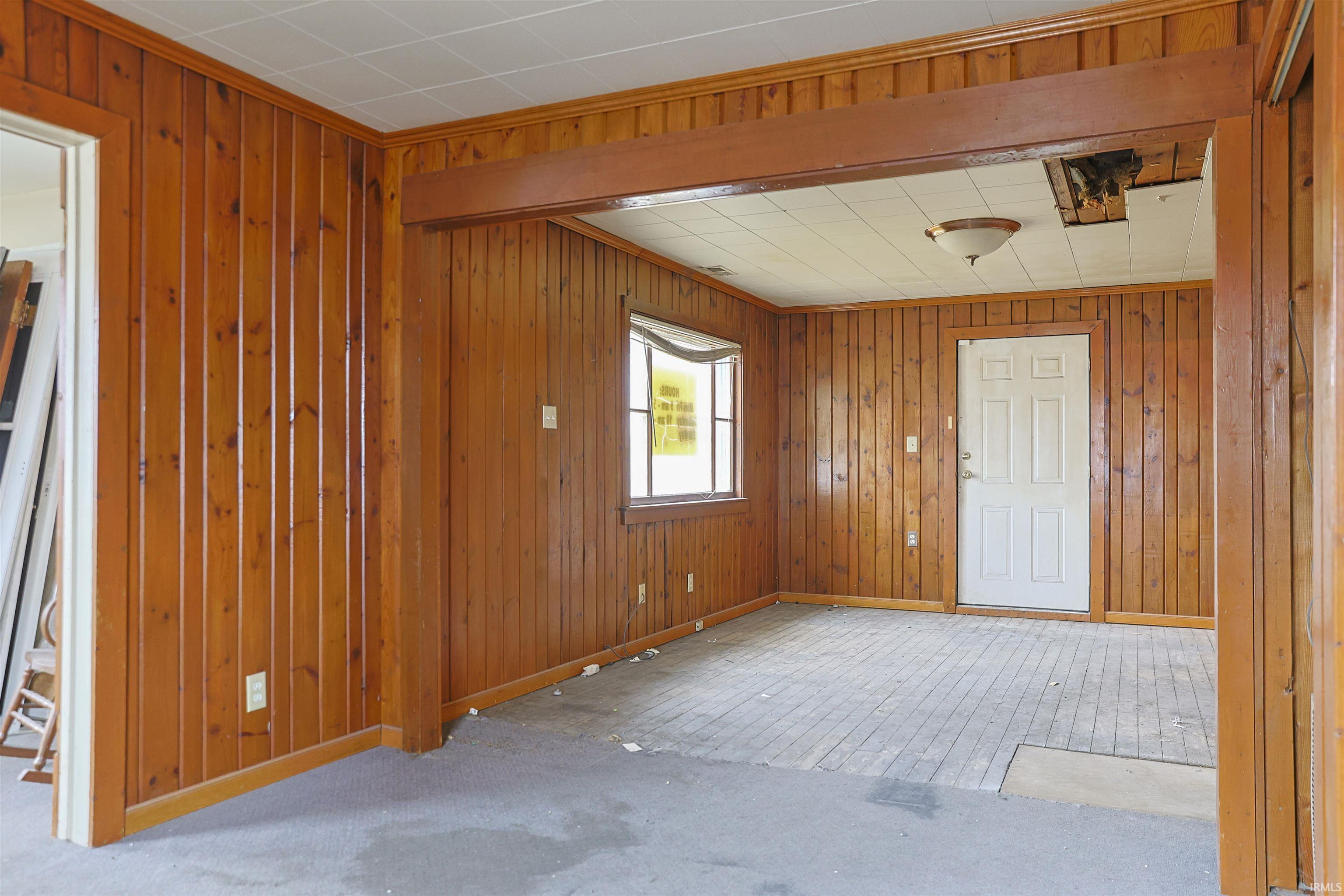 2302 Lincolnway West Mishawaka IN 46544