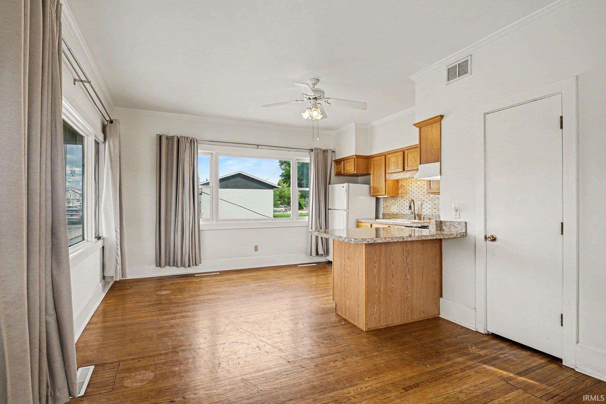 212/214 W Pike Street Goshen IN 46526