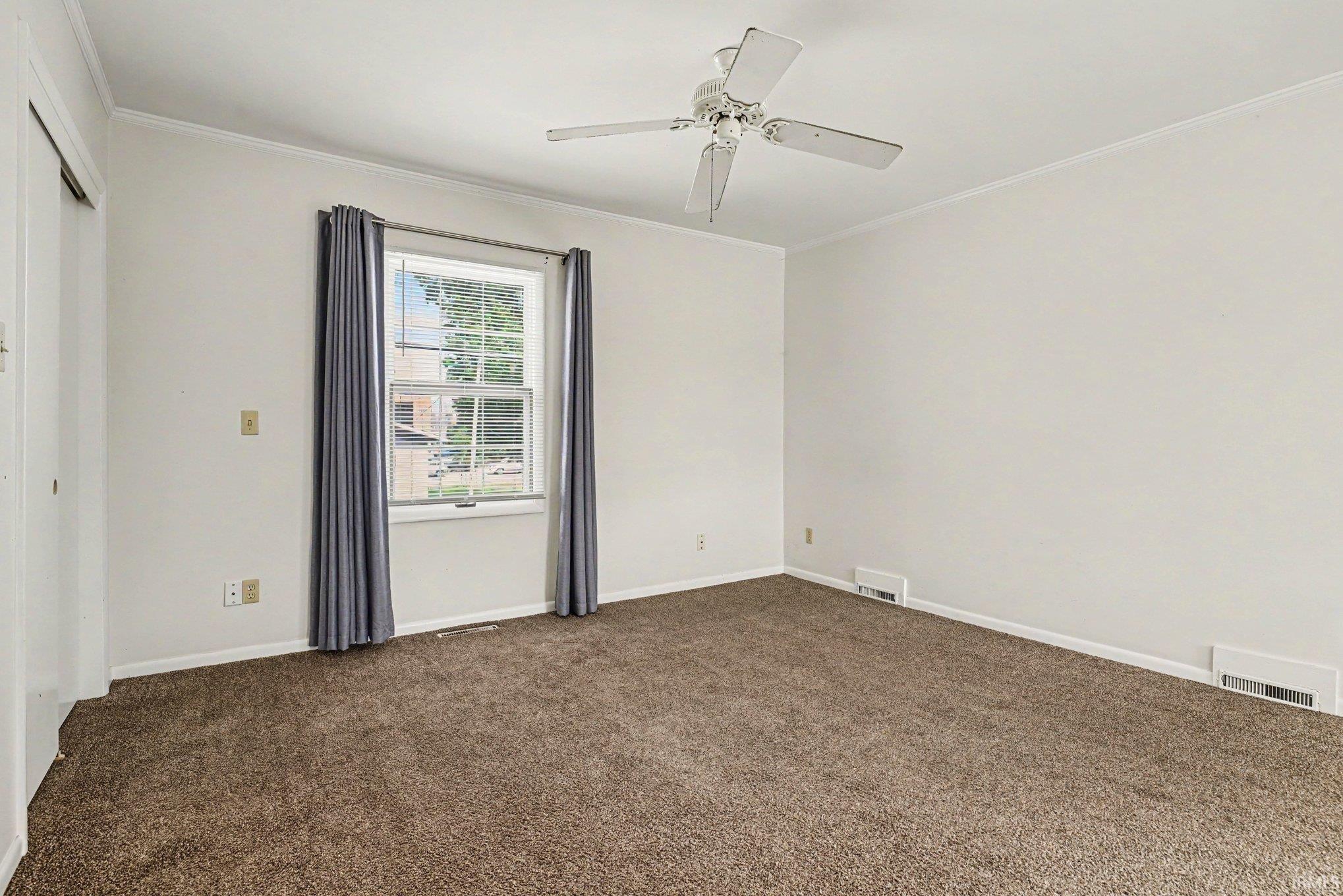212/214 W Pike Street Goshen IN 46526
