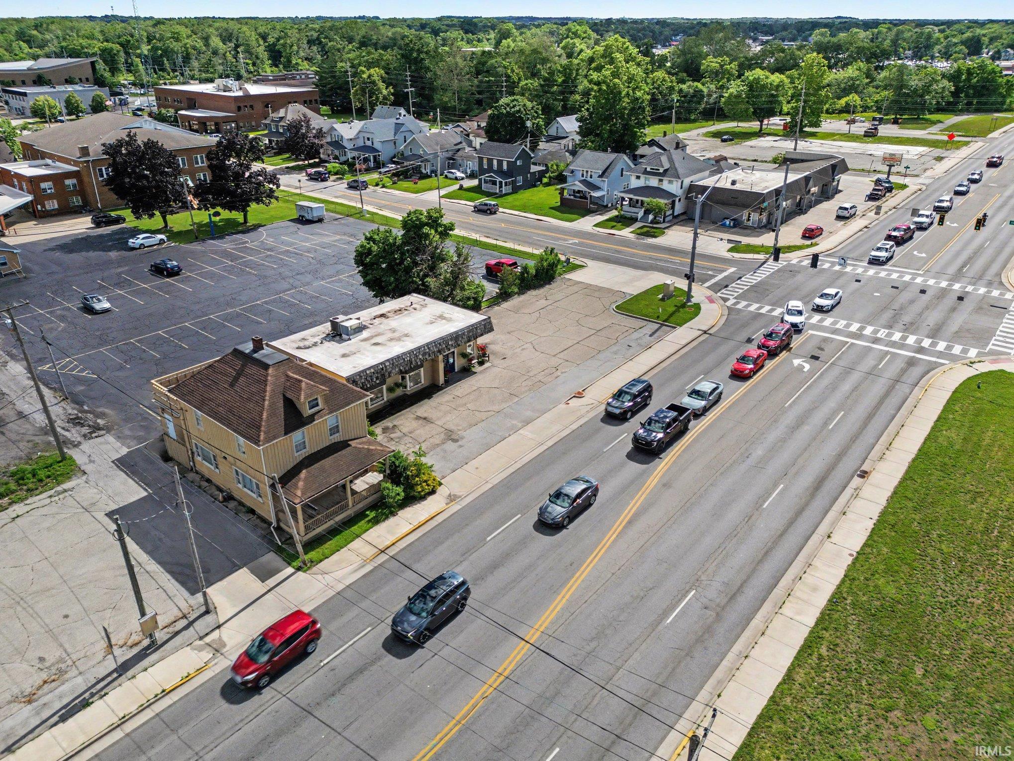 212/214 W Pike Street Goshen IN 46526