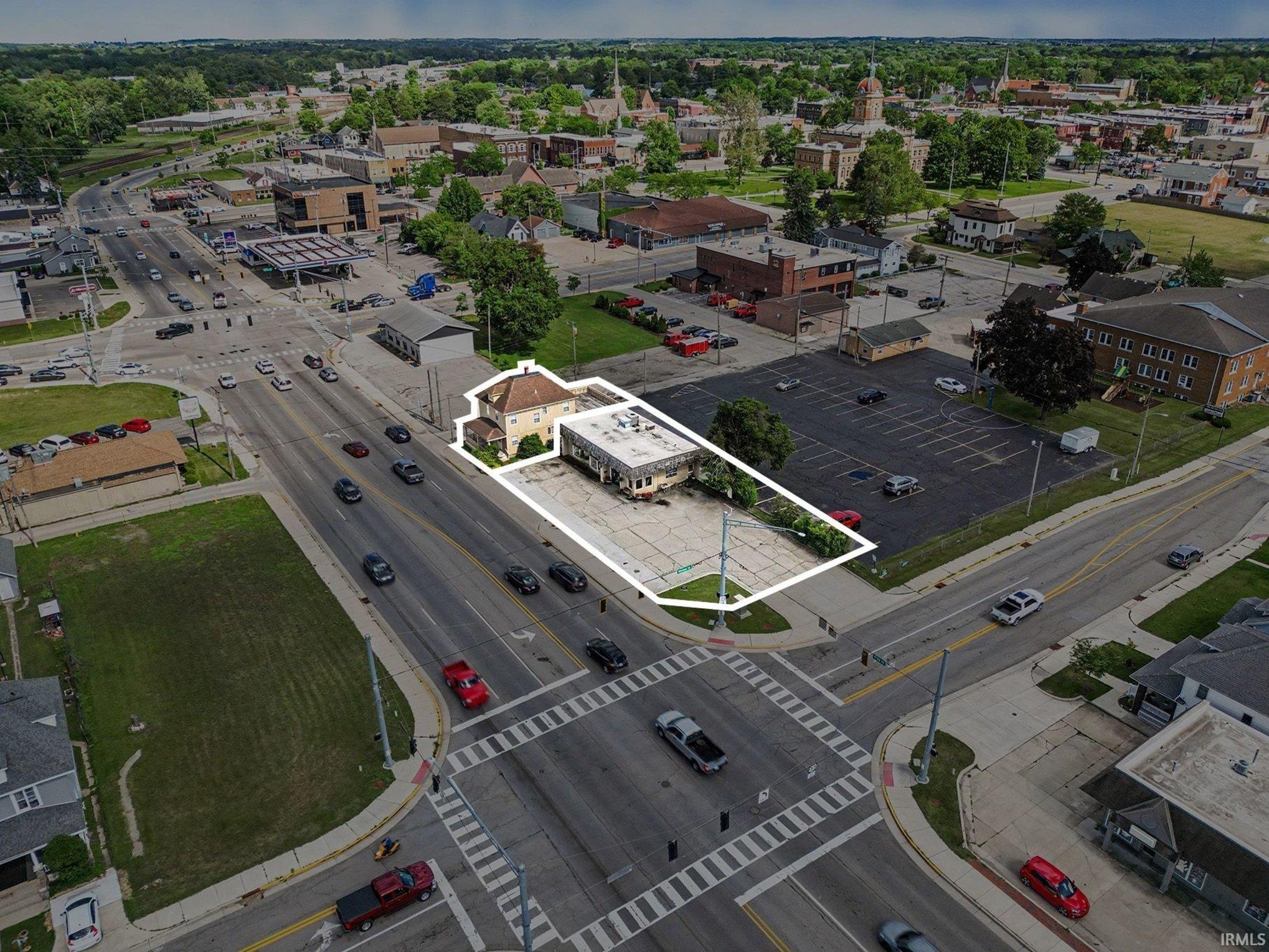212/214 W Pike Street Goshen IN 46526