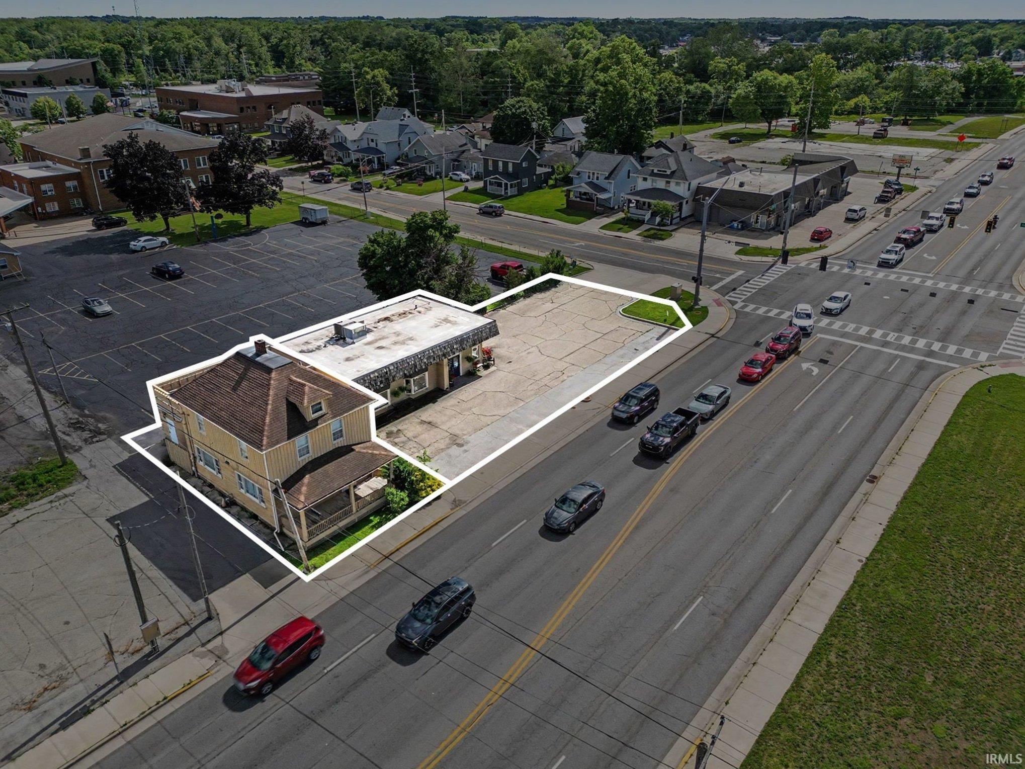 212/214 W Pike Street Goshen IN 46526