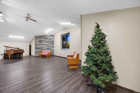 2893 S State Road 57 Highway Washington IN 47501