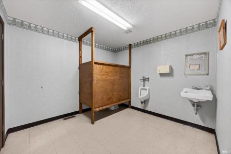 2893 S State Road 57 Highway Washington IN 47501