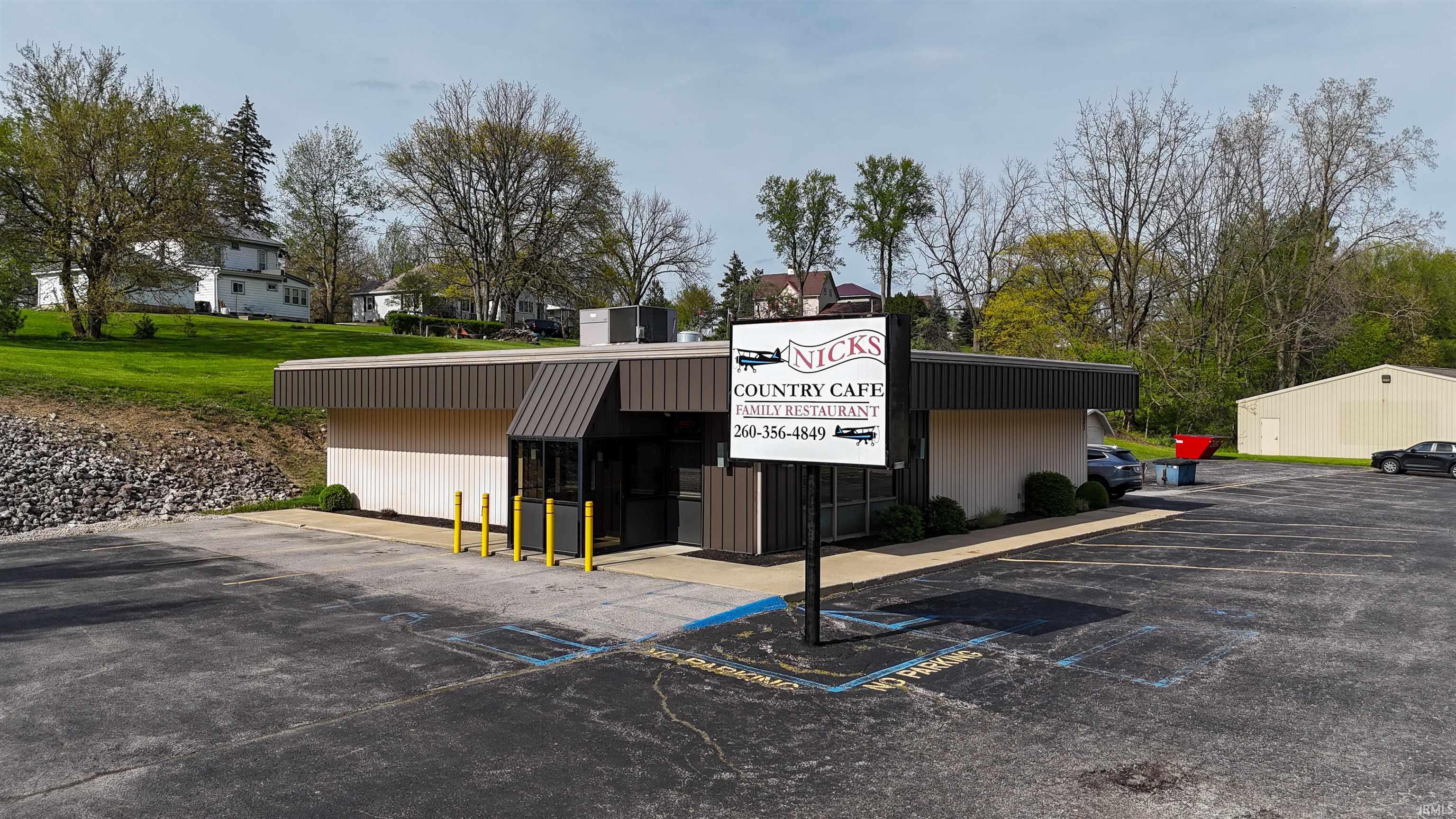 1643 Old Us Highway 24 Huntington IN 46750