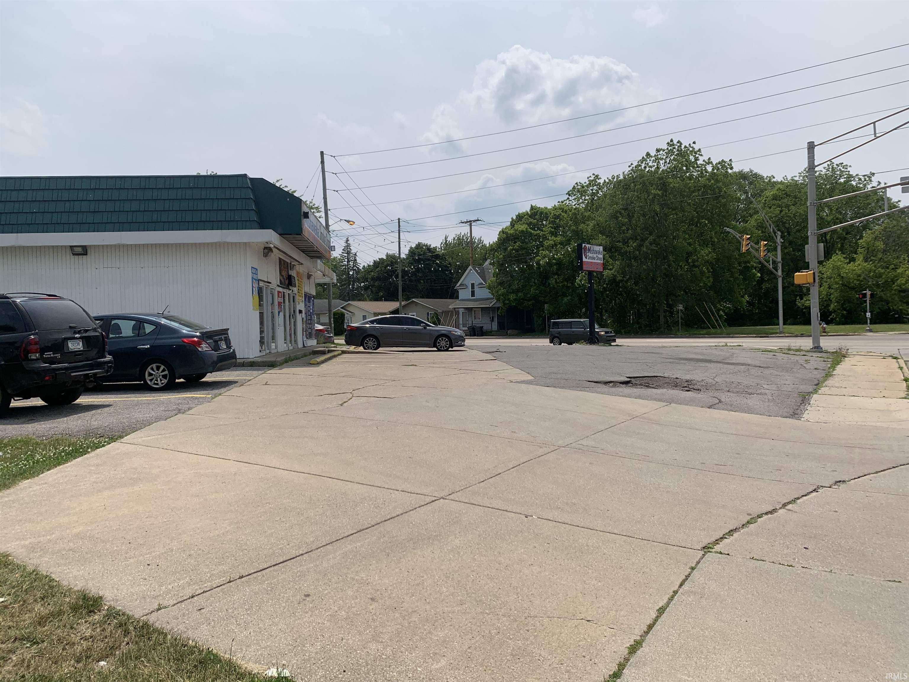 702 S Ironwood Drive Mishawaka IN 46544