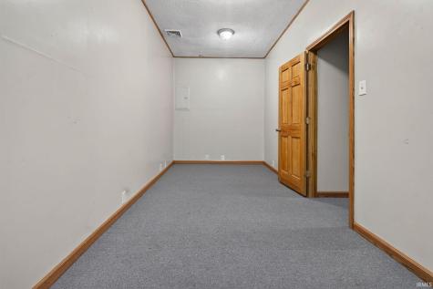 2121 S Memorial Drive New Castle IN 47362