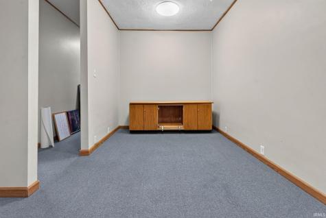 2121 S Memorial Drive New Castle IN 47362