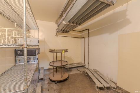 300 N Main Street Veedersburg IN 47987