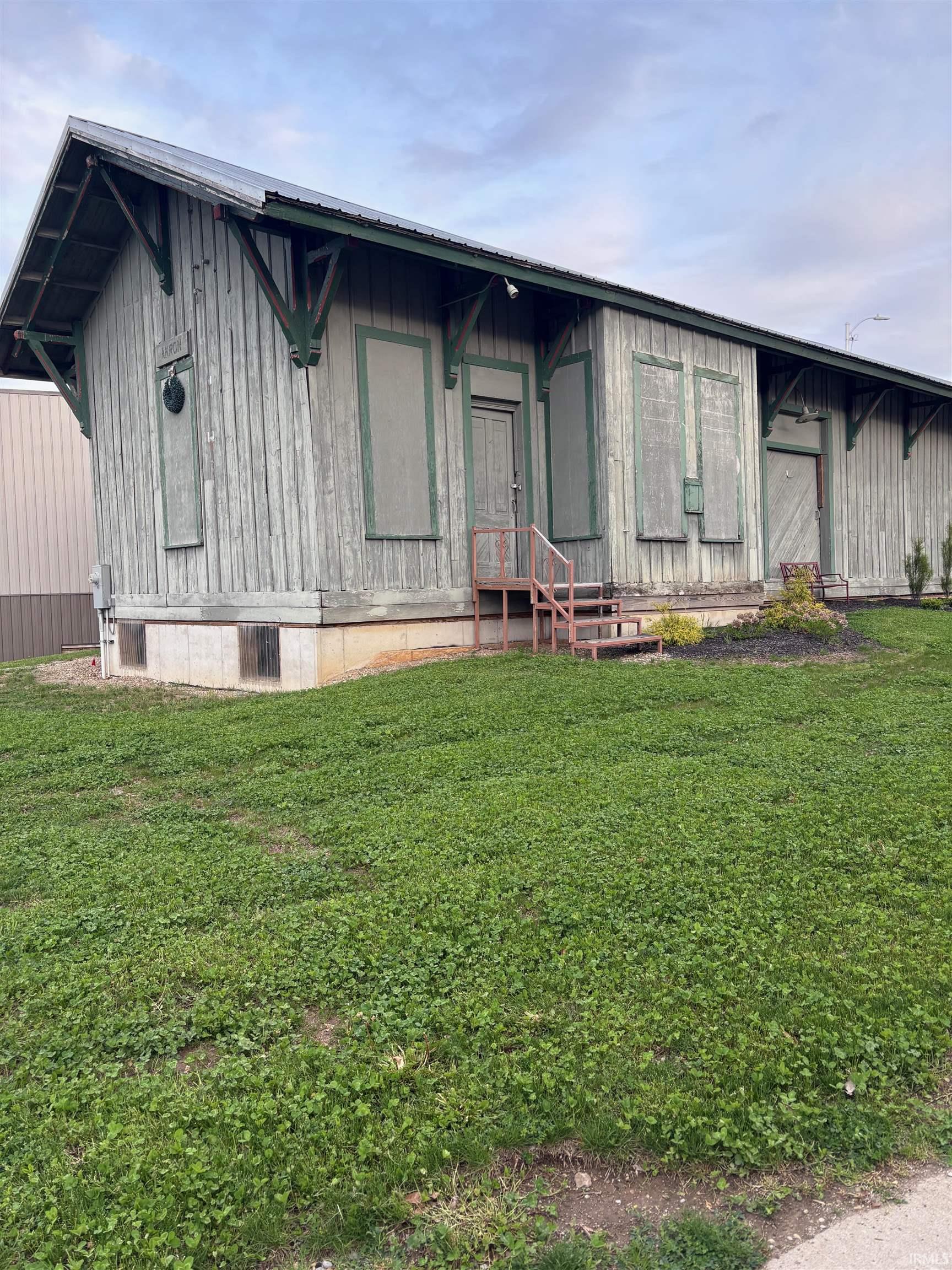 103 W Rochester Street Akron IN 46910