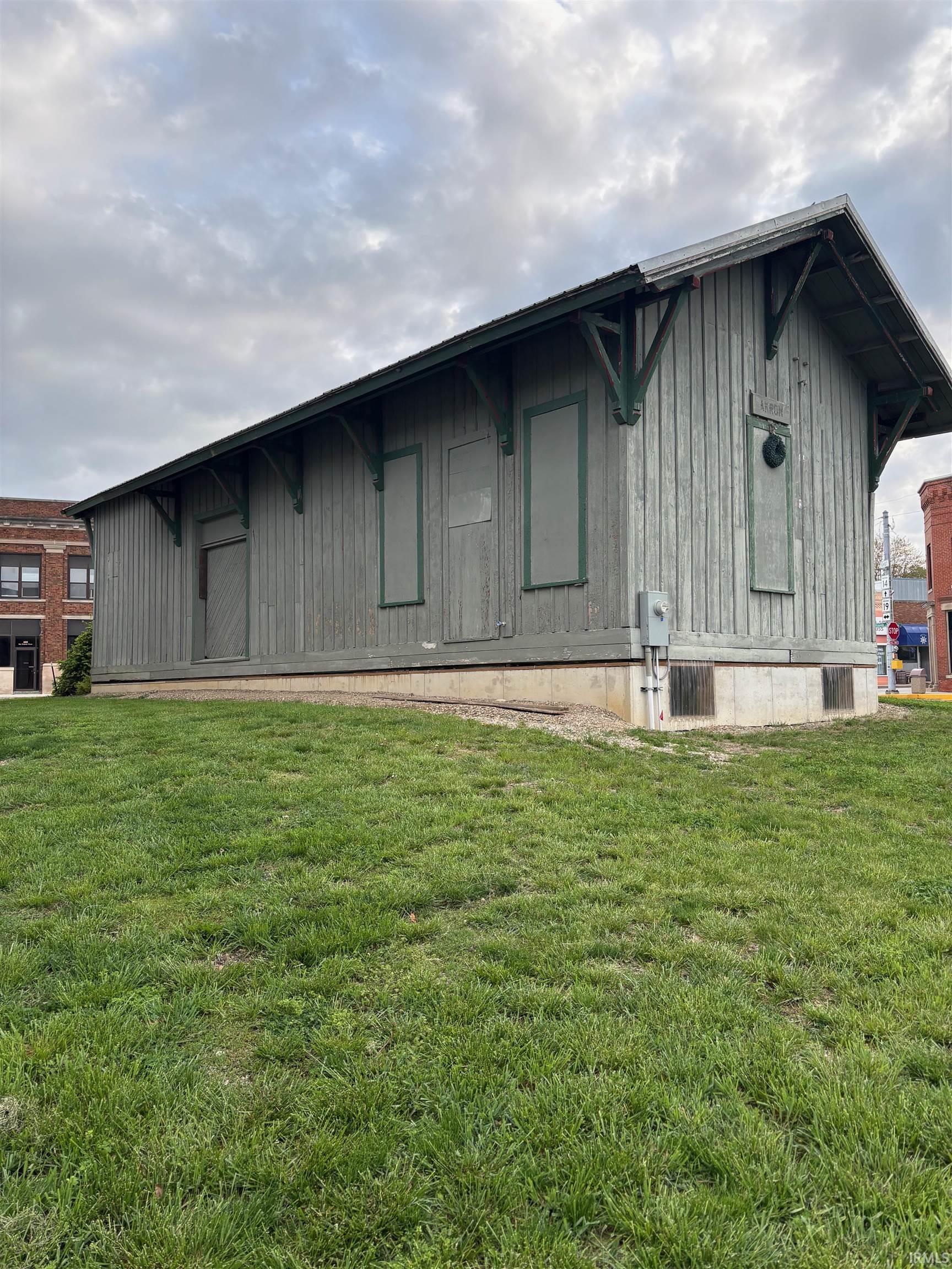 103 W Rochester Street Akron IN 46910