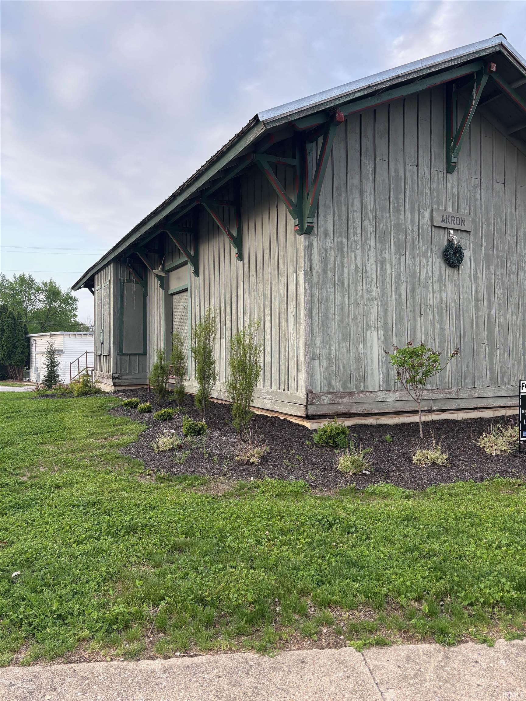 103 W Rochester Street Akron IN 46910