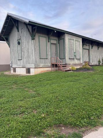 103 W Rochester Street Akron IN 46910